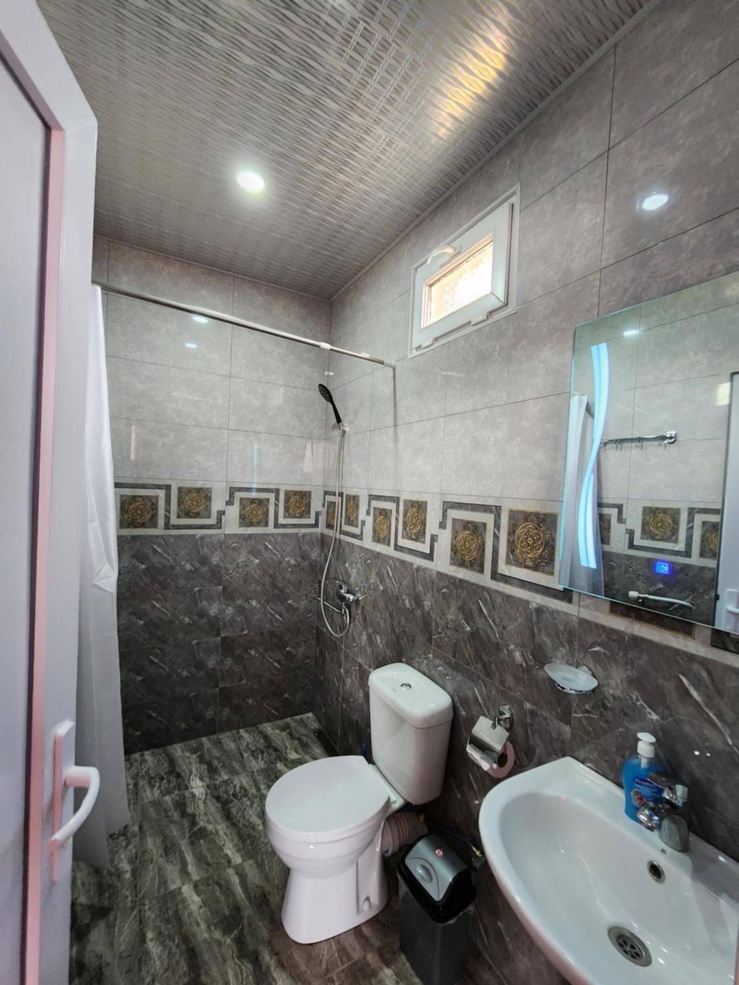 Panorama In Kutaisi Hostel Екстериор снимка