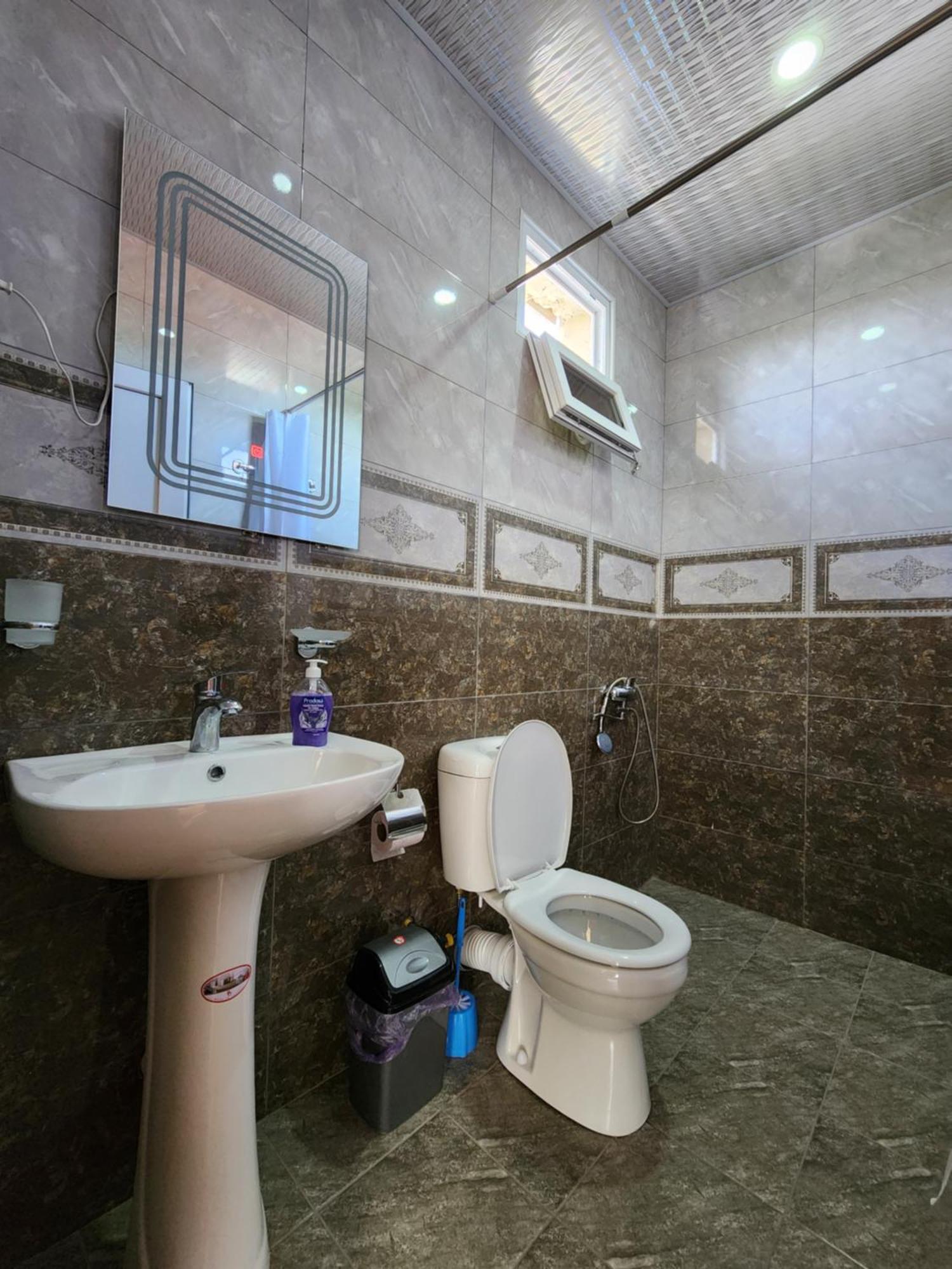 Panorama In Kutaisi Hostel Екстериор снимка